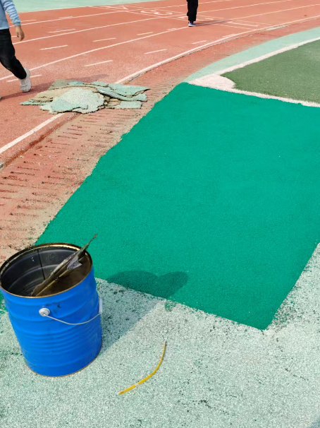 张家口球场翻新修补改造专项服务介绍